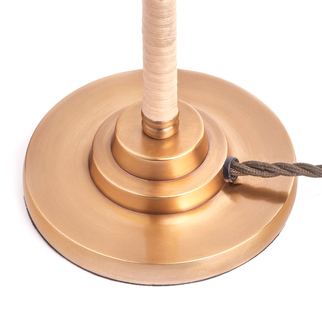 Abel table lamp in brass and natural rattan
