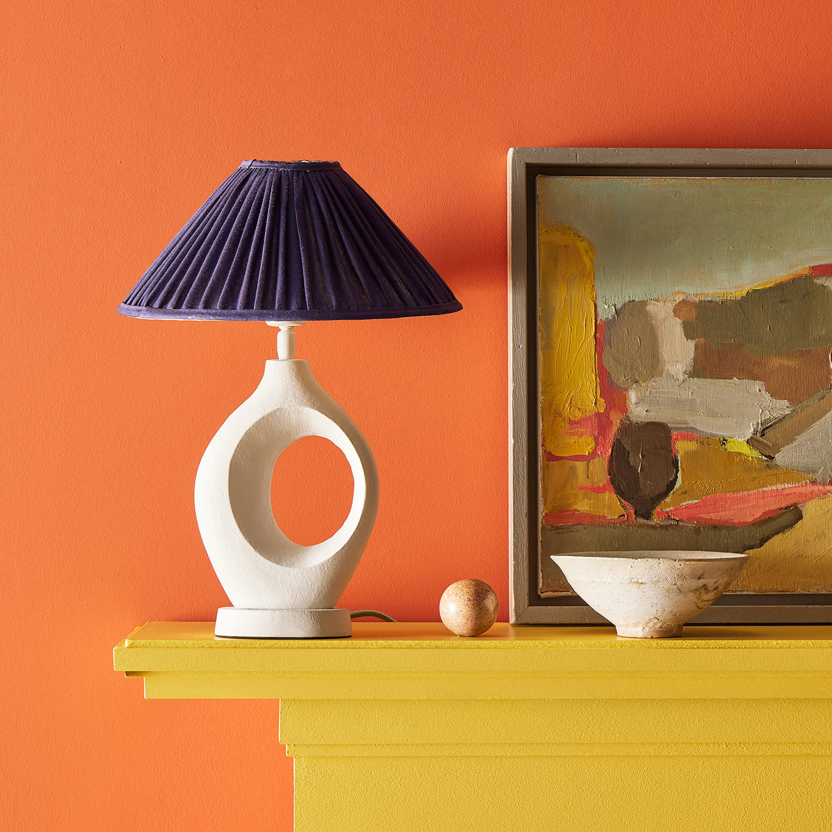 Aspro table lamp in Gesso white