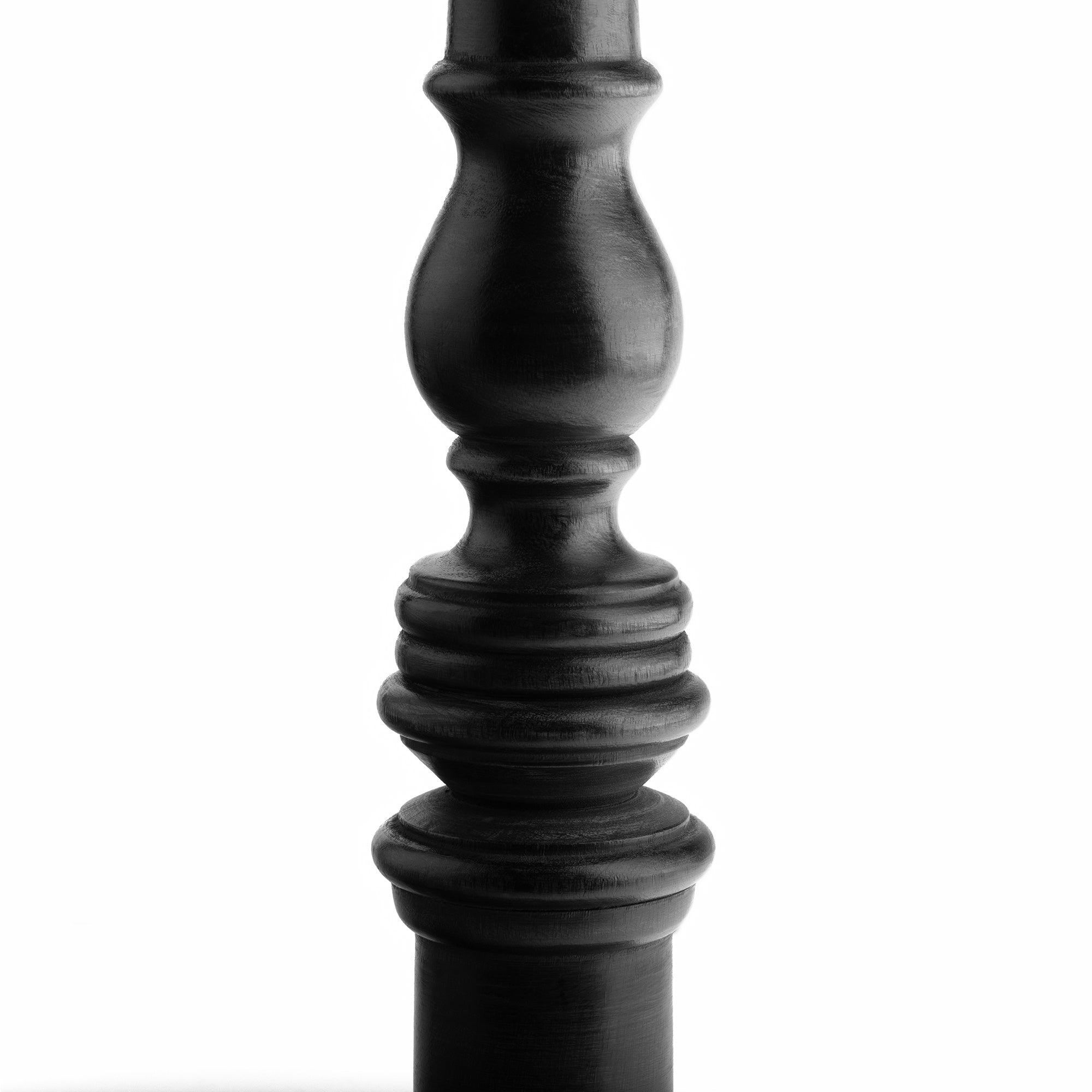 Atticus table lamp in black