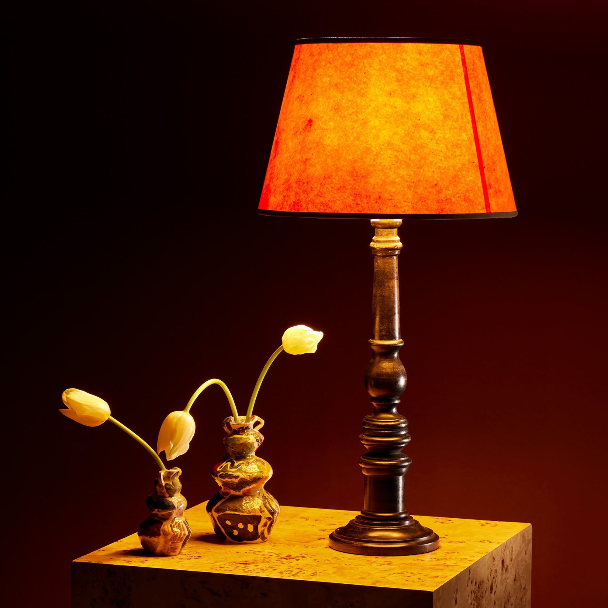 Atticus table lamp in black