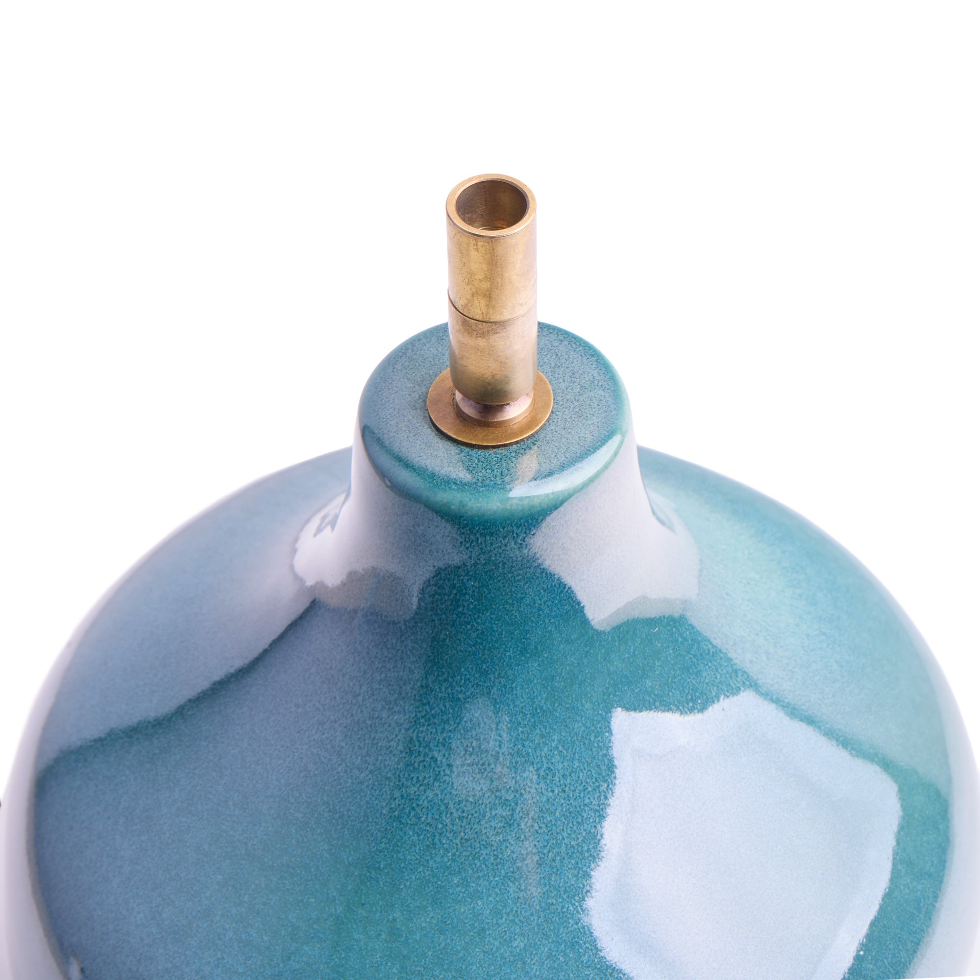 Amble rechargeable table lamp in green ceramic