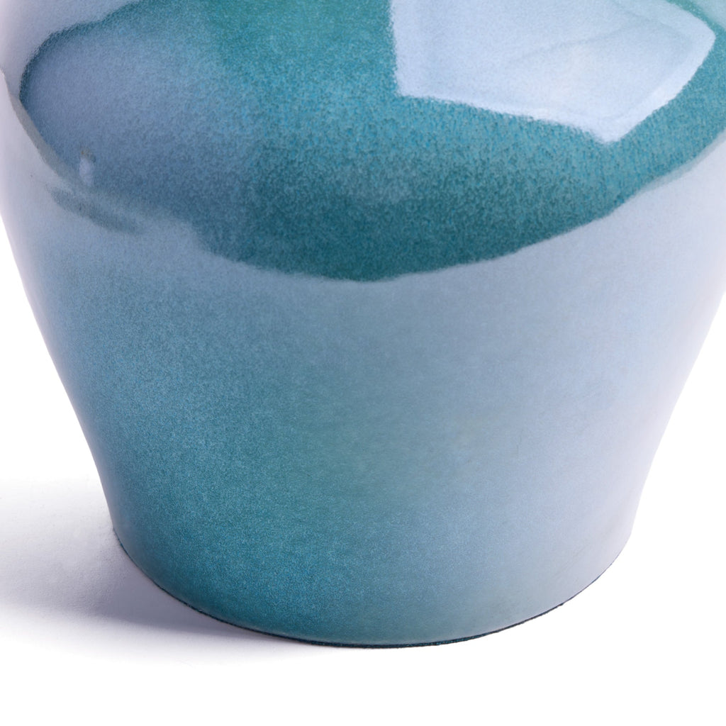 Amble rechargeable table lamp in green ceramic